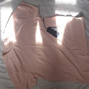 X-Large Kenneth Cole t shirt